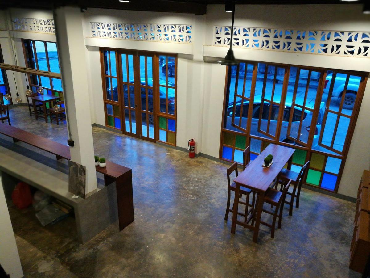Comeneetee Uthai Ban Khok Mo Exterior photo