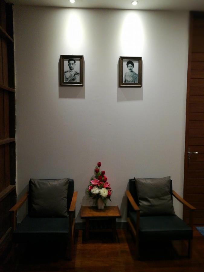 Comeneetee Uthai Ban Khok Mo Exterior photo