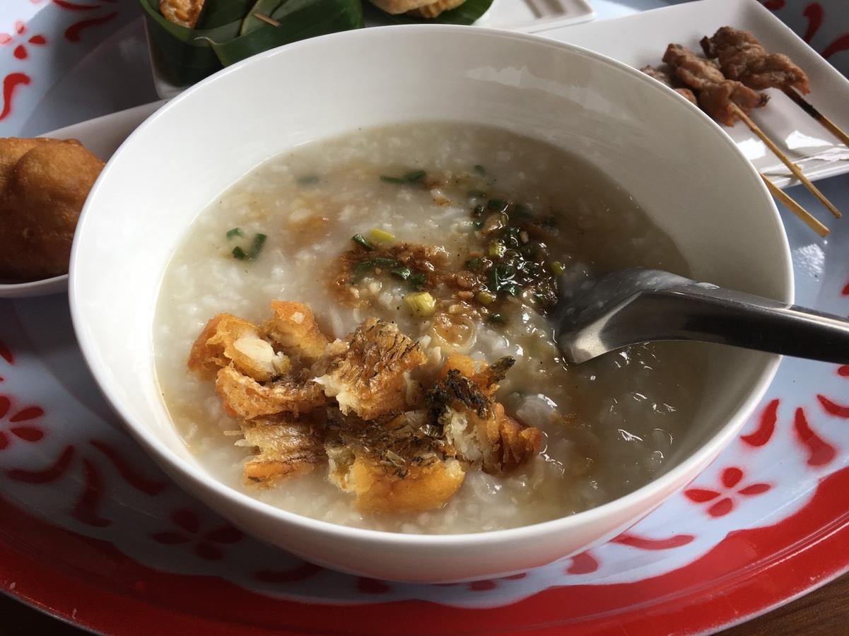 Comeneetee Uthai Ban Khok Mo Exterior photo