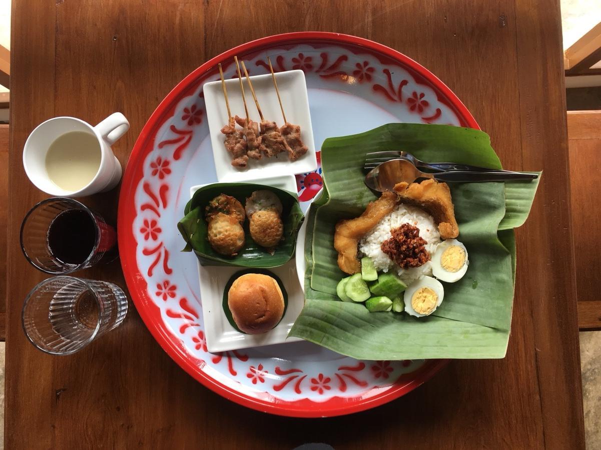 Comeneetee Uthai Ban Khok Mo Exterior photo